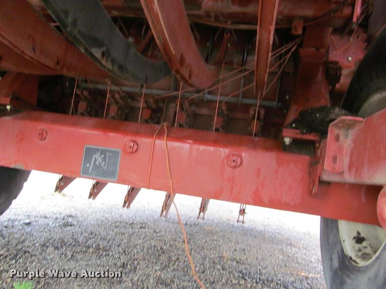 image for item DT9520 2005 Hesston 4790 square baler