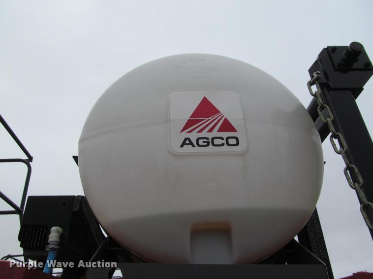 image for item DT9520 2005 Hesston 4790 square baler