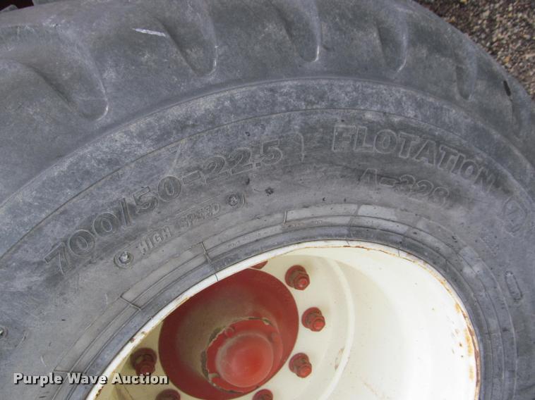 image for item DT9520 2005 Hesston 4790 square baler