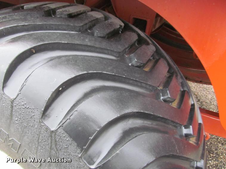 image for item DT9520 2005 Hesston 4790 square baler