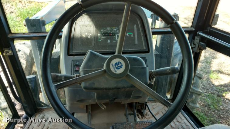 image for item F1842 1999 New Holland 6635 tractor