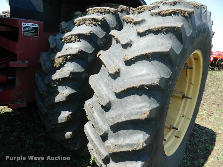image for item K2580 1988 Versatile 876 Designation 6 4WD tractor