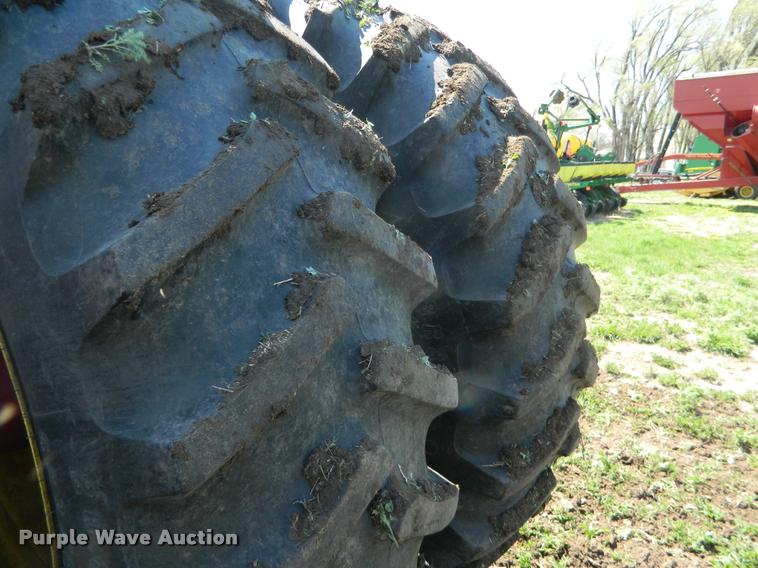image for item K2580 1988 Versatile 876 Designation 6 4WD tractor