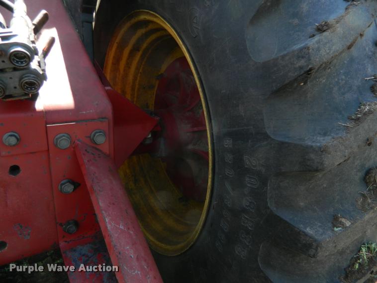 image for item K2580 1988 Versatile 876 Designation 6 4WD tractor