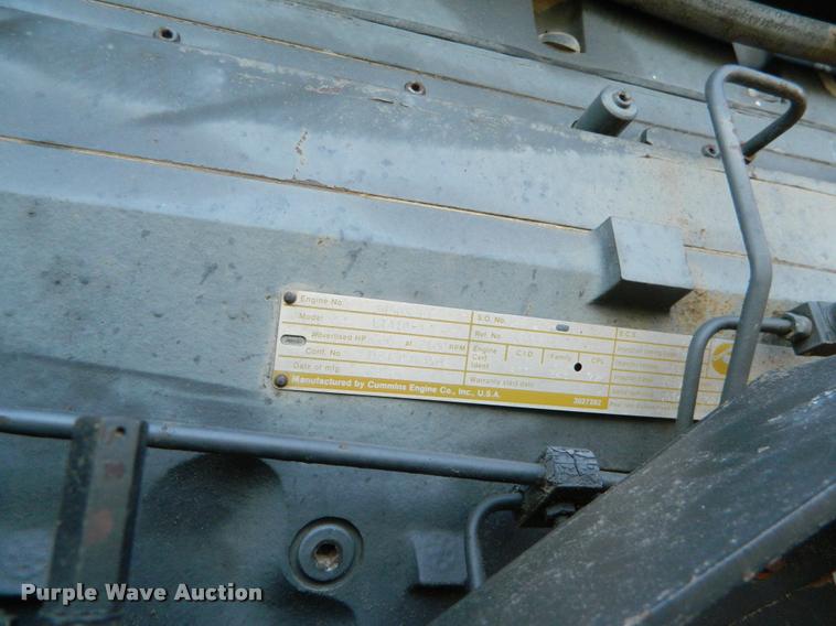 image for item K2580 1988 Versatile 876 Designation 6 4WD tractor