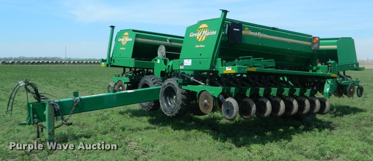 image for item K2581 Great Plains 3S-3000HD grain drill