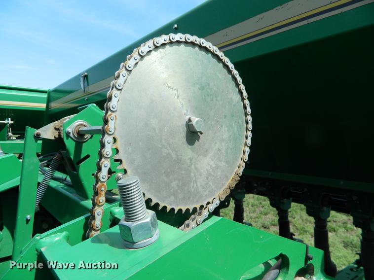 image for item K2581 Great Plains 3S-3000HD grain drill