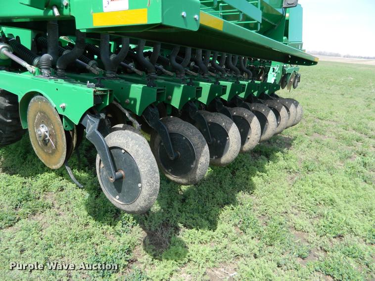 image for item K2581 Great Plains 3S-3000HD grain drill