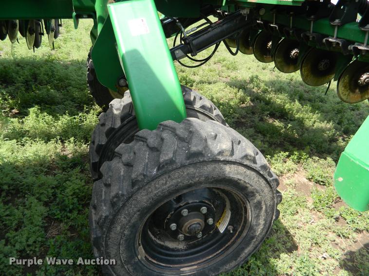 image for item K2581 Great Plains 3S-3000HD grain drill