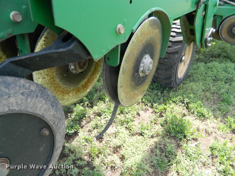 image for item K2581 Great Plains 3S-3000HD grain drill