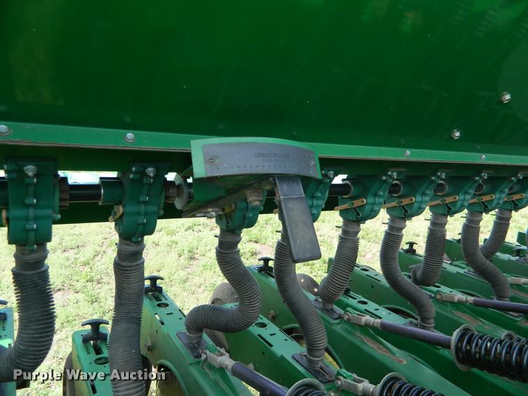 image for item K2581 Great Plains 3S-3000HD grain drill