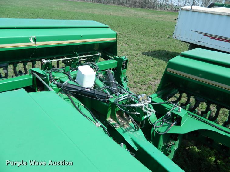 image for item K2581 Great Plains 3S-3000HD grain drill