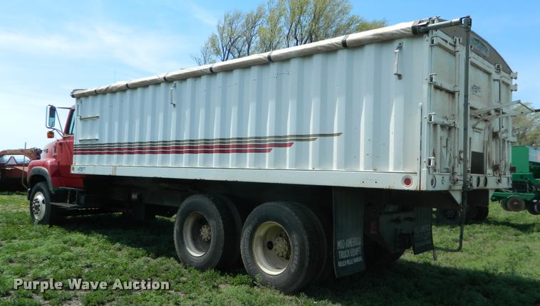 image for item K2582 1990 Ford L9000 grain truck