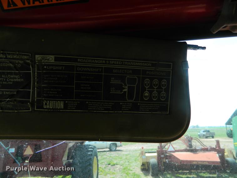 image for item K2582 1990 Ford L9000 grain truck