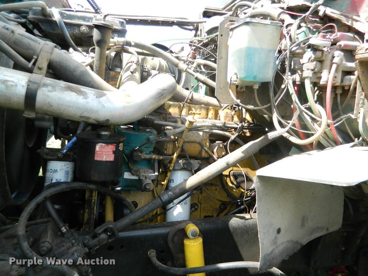 image for item K2582 1990 Ford L9000 grain truck