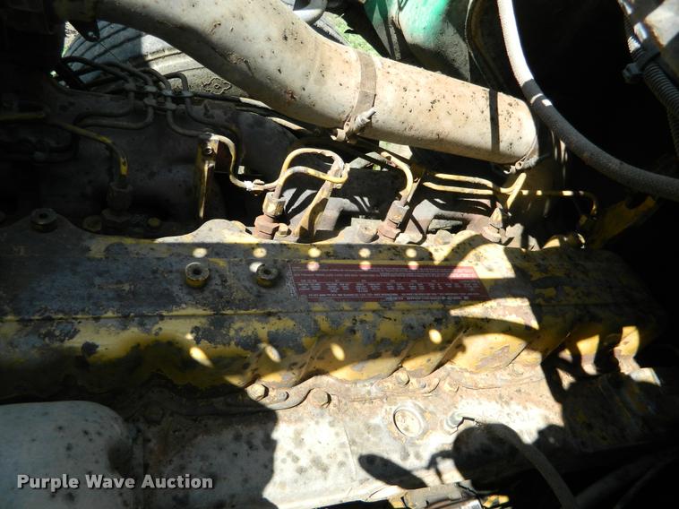 image for item K2582 1990 Ford L9000 grain truck