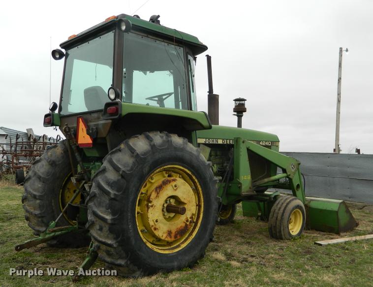 image for item K2594 1979 John Deere 4240 tractor