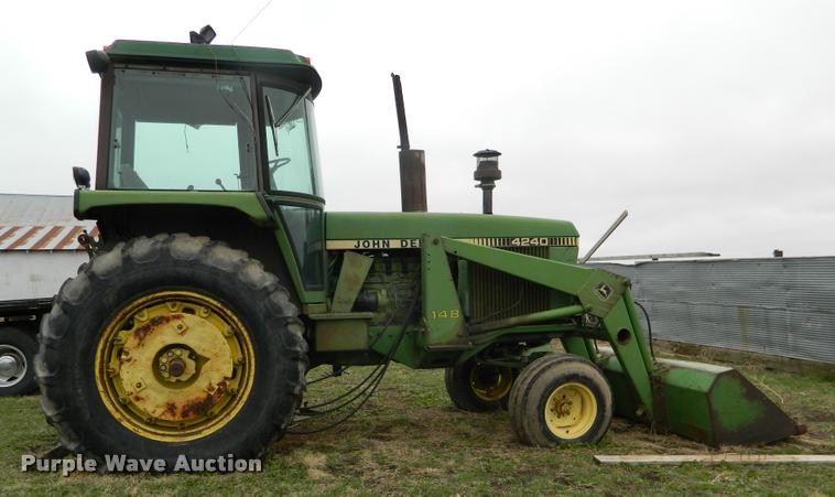 image for item K2594 1979 John Deere 4240 tractor