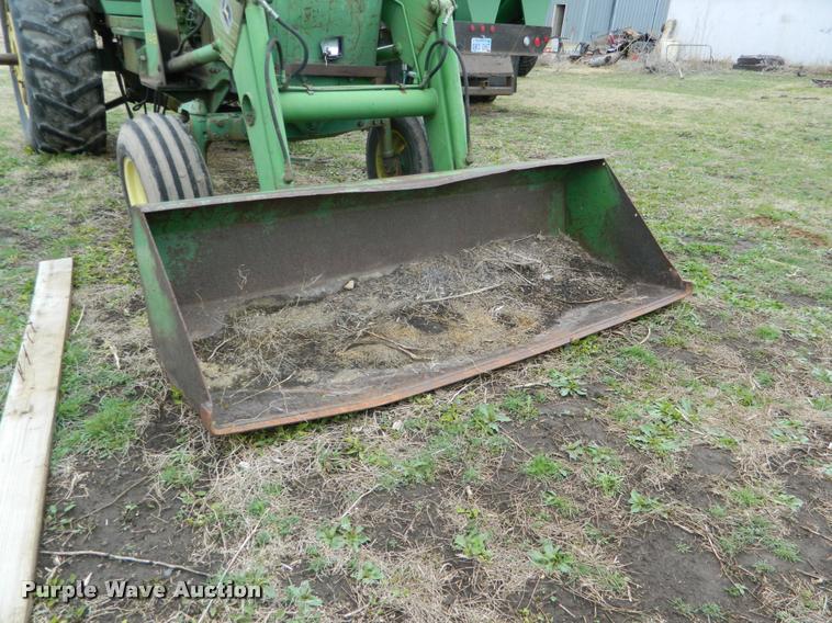 image for item K2594 1979 John Deere 4240 tractor