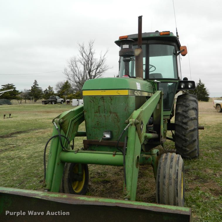 image for item K2594 1979 John Deere 4240 tractor