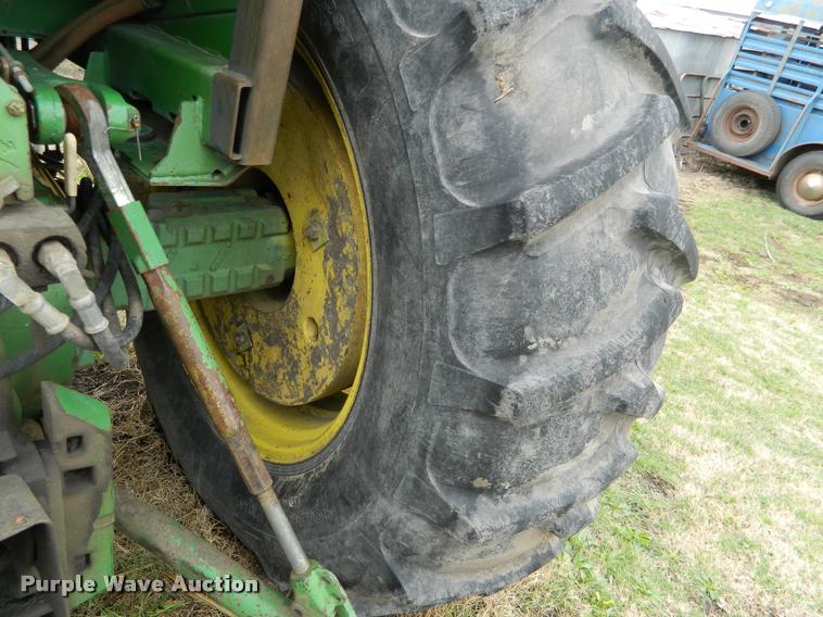 image for item K2594 1979 John Deere 4240 tractor