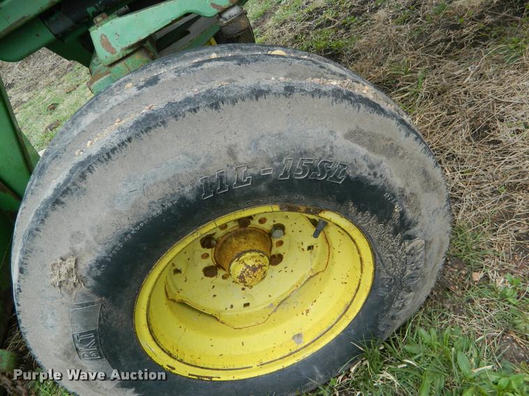 image for item K2594 1979 John Deere 4240 tractor