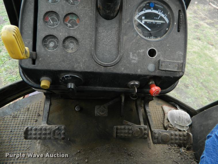 image for item K2594 1979 John Deere 4240 tractor