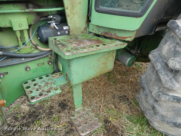 image for item K2594 1979 John Deere 4240 tractor