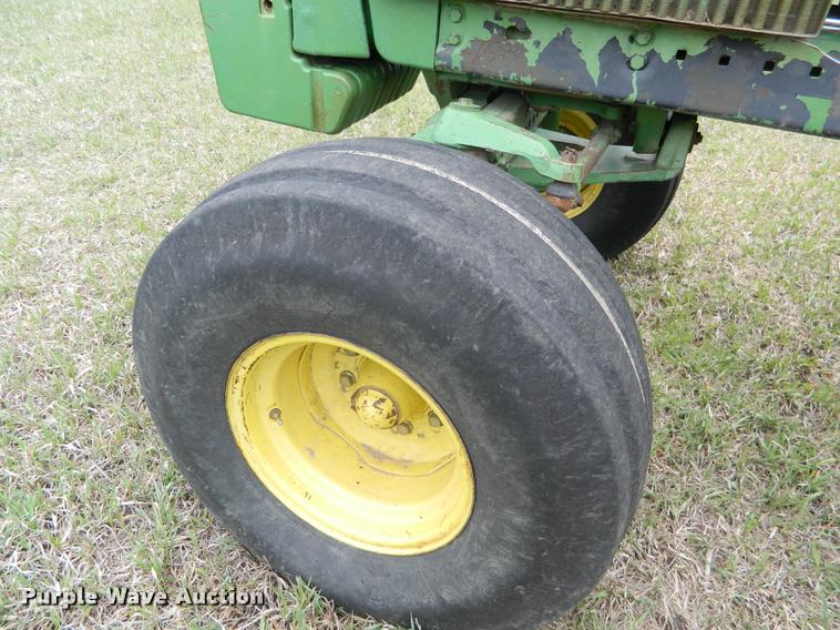 image for item K2599 1976 John Deere 4630 tractor