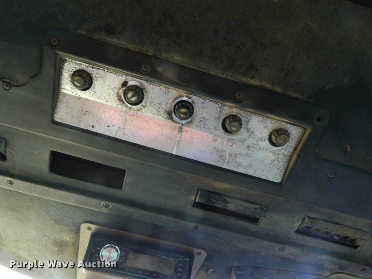 image for item K2599 1976 John Deere 4630 tractor