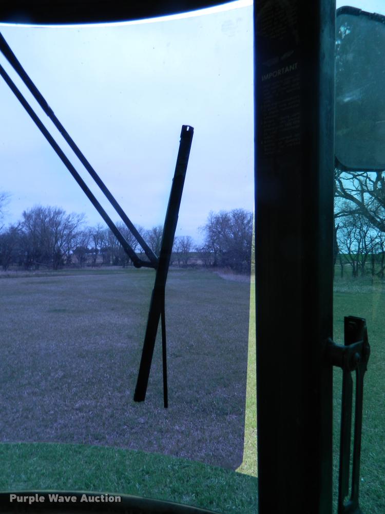 image for item K2599 1976 John Deere 4630 tractor