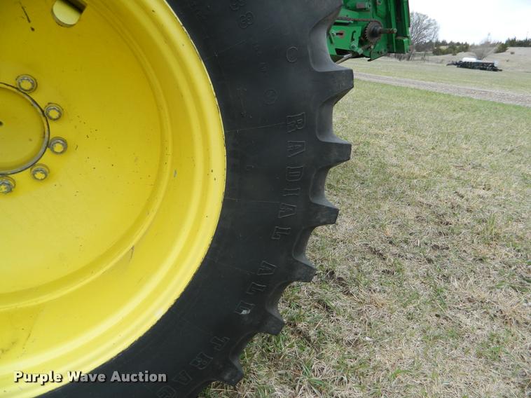 image for item K2601 2004 John Deere 9660 STS combine