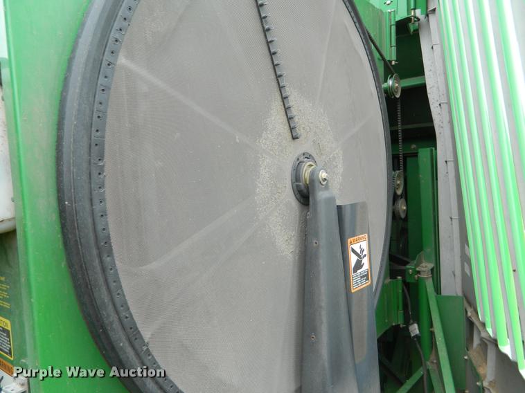 image for item K2601 2004 John Deere 9660 STS combine