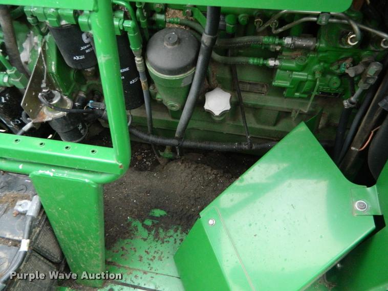 image for item K2601 2004 John Deere 9660 STS combine