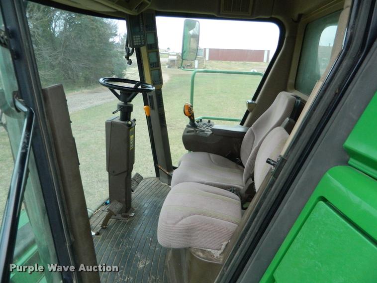 image for item K2601 2004 John Deere 9660 STS combine