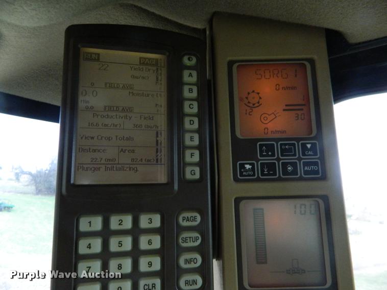 image for item K2601 2004 John Deere 9660 STS combine