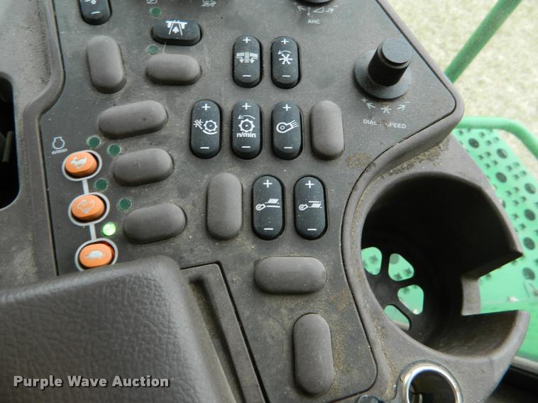image for item K2601 2004 John Deere 9660 STS combine