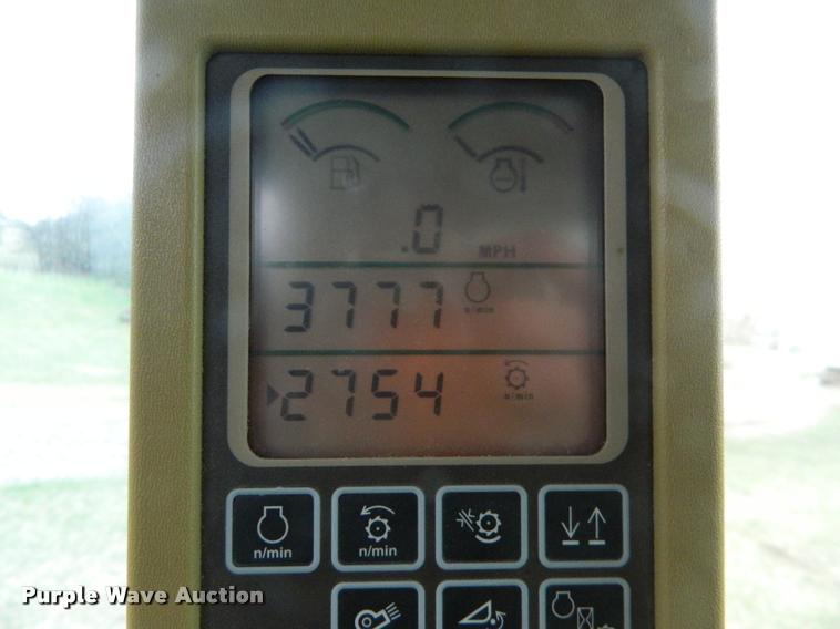 image for item K2601 2004 John Deere 9660 STS combine