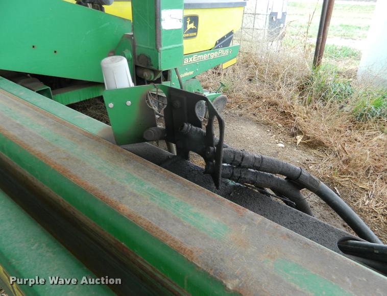 image for item K2603 1999 John Deere 1770 Conservation no-till planter