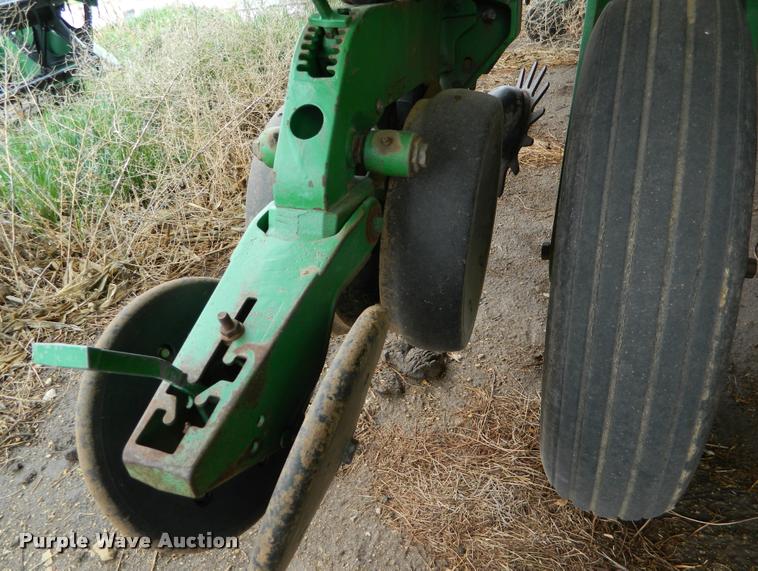 image for item K2603 1999 John Deere 1770 Conservation no-till planter