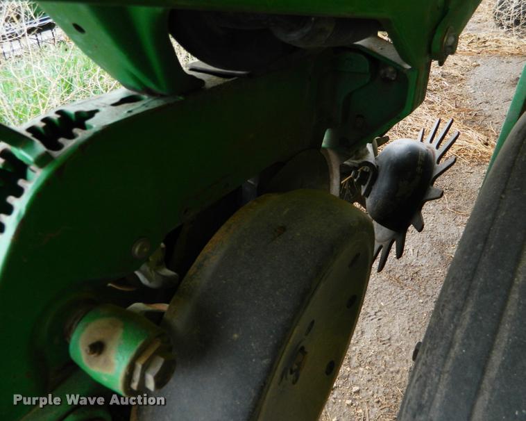image for item K2603 1999 John Deere 1770 Conservation no-till planter