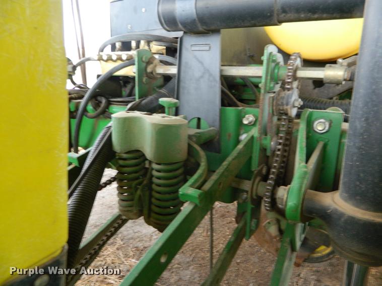 image for item K2603 1999 John Deere 1770 Conservation no-till planter