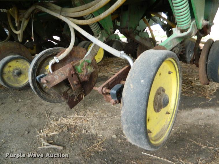 image for item K2603 1999 John Deere 1770 Conservation no-till planter