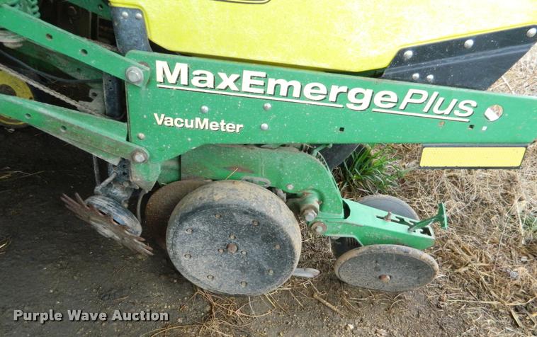 image for item K2603 1999 John Deere 1770 Conservation no-till planter