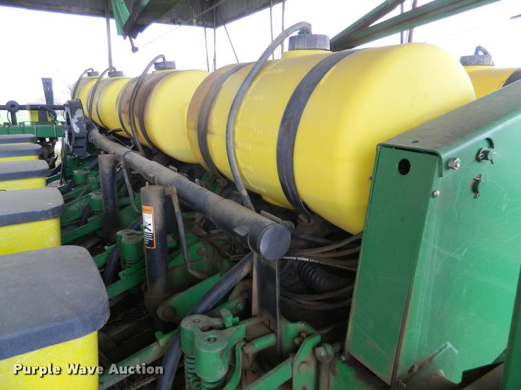 image for item K2603 1999 John Deere 1770 Conservation no-till planter