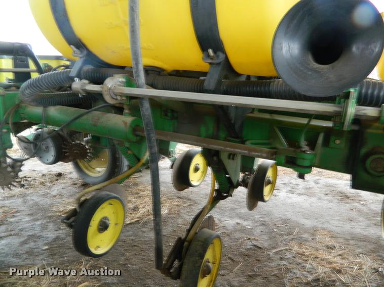 image for item K2603 1999 John Deere 1770 Conservation no-till planter