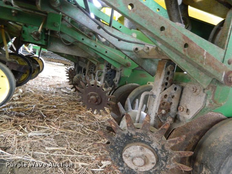 image for item K2603 1999 John Deere 1770 Conservation no-till planter