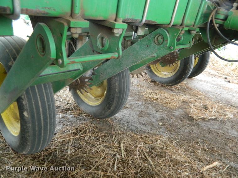 image for item K2603 1999 John Deere 1770 Conservation no-till planter