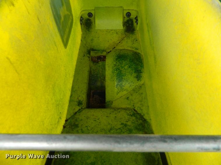 image for item K2603 1999 John Deere 1770 Conservation no-till planter