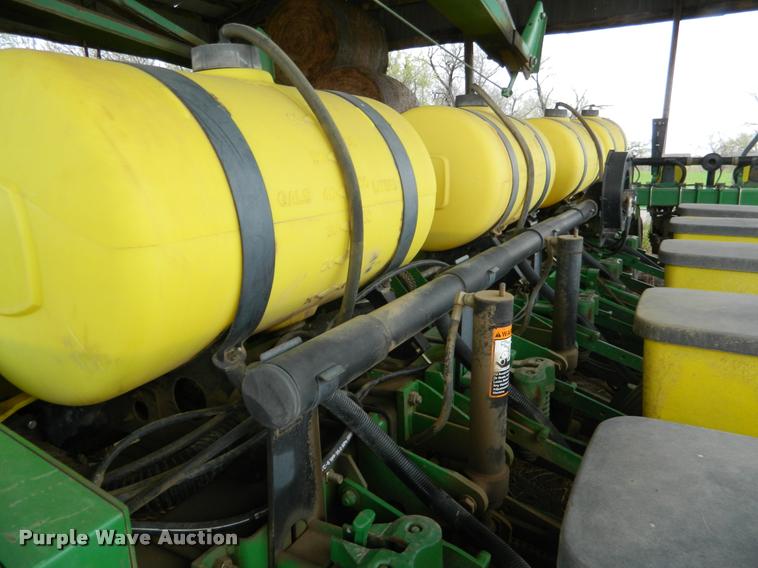 image for item K2603 1999 John Deere 1770 Conservation no-till planter